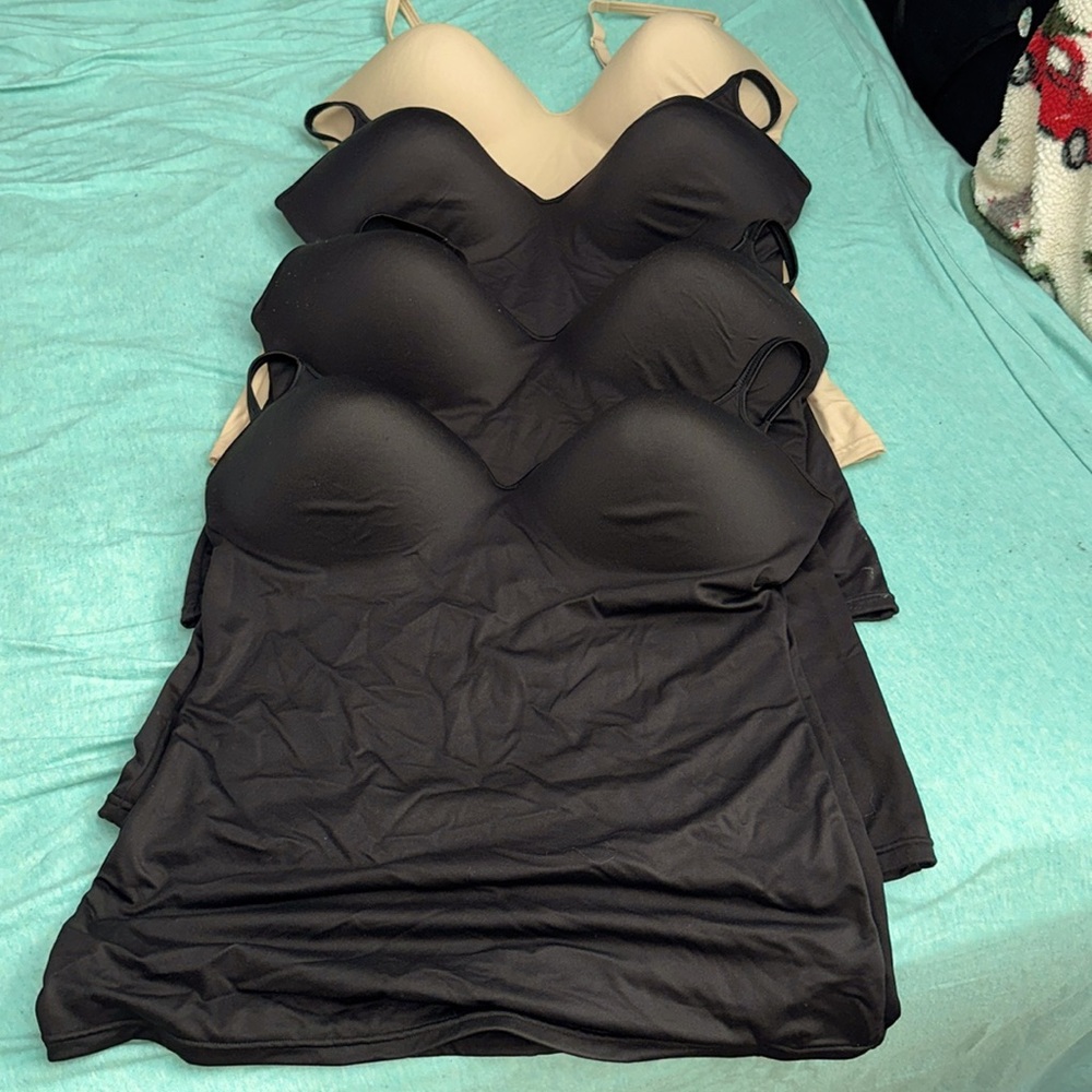 4 shapewear camisoles 2XL 3 black 1 cream